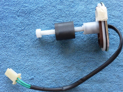 plovak nadrze - merak paliva - cidlo paliva